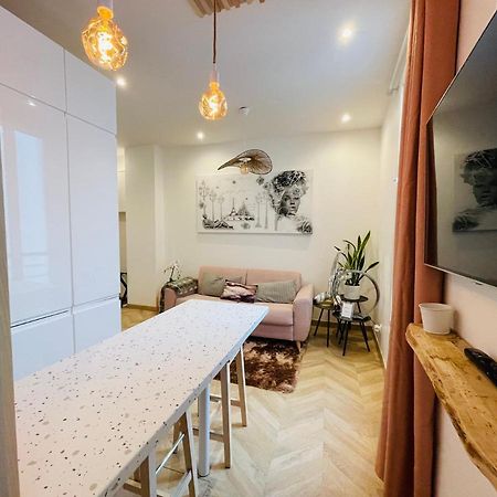 Apartmán Le Nid Douillet De Patricia Paříž Exteriér fotografie